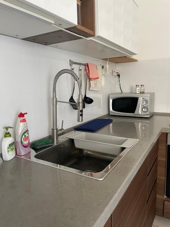 Ashdod City Center 2-Rooms Apartment, 15Min Walk To The Beach Bagian luar foto